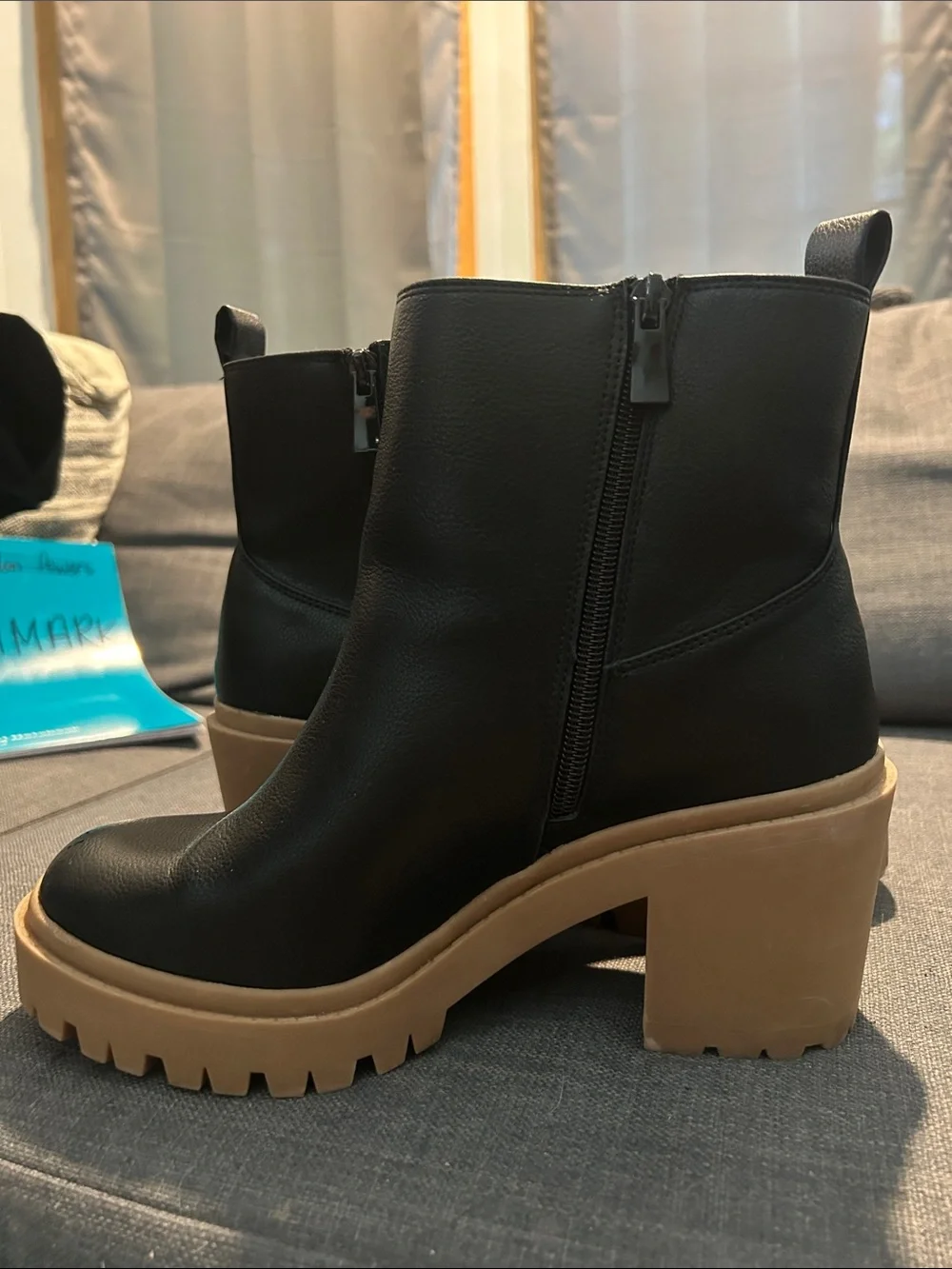 Torrid Finger Gore Wide Width Bootie in Black | Size 7.5 W